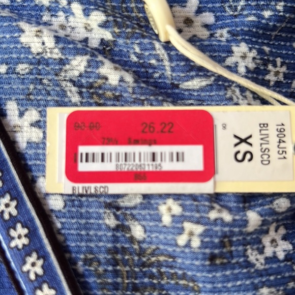 Max studio midi dress with a v-neck and a tier of ruffle. - Picture 8 of 8